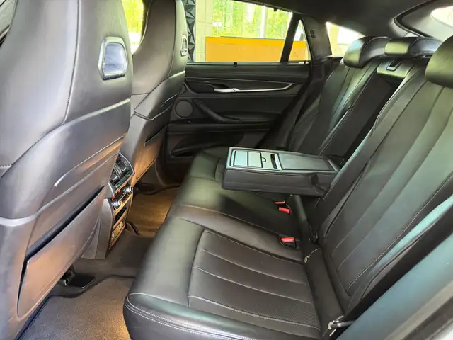 BMW X6 M Mega Farbe / Brutaler Sound Ansicht 11