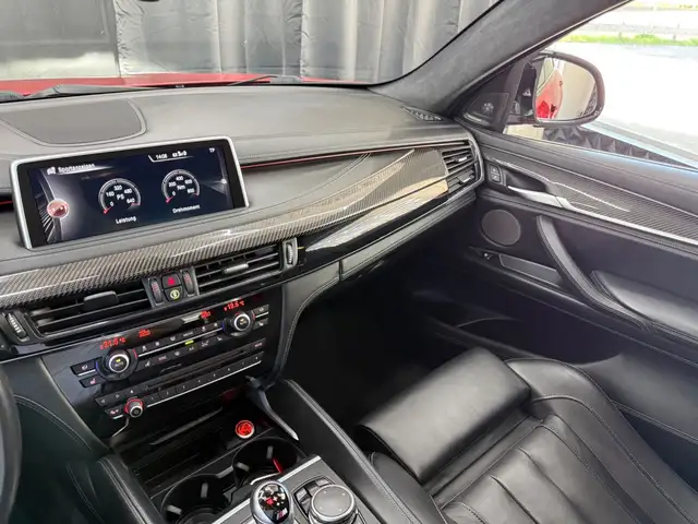 BMW X6 M Mega Farbe / Brutaler Sound Ansicht 25