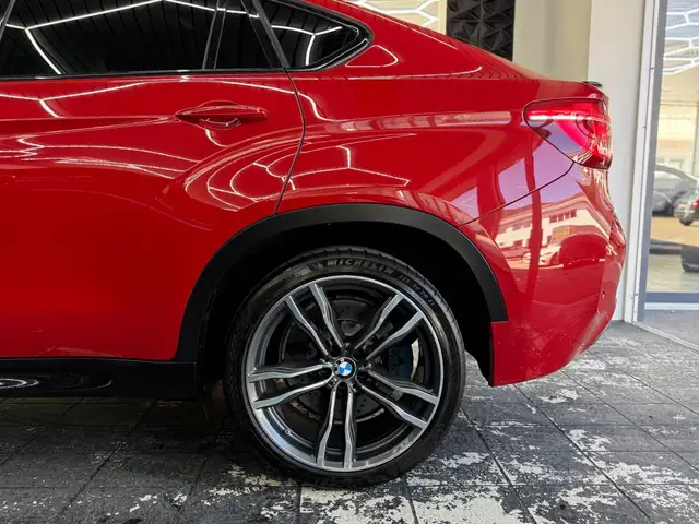 BMW X6 M Mega Farbe / Brutaler Sound Ansicht 8