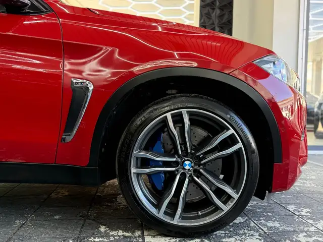 BMW X6 M Mega Farbe / Brutaler Sound Ansicht 4