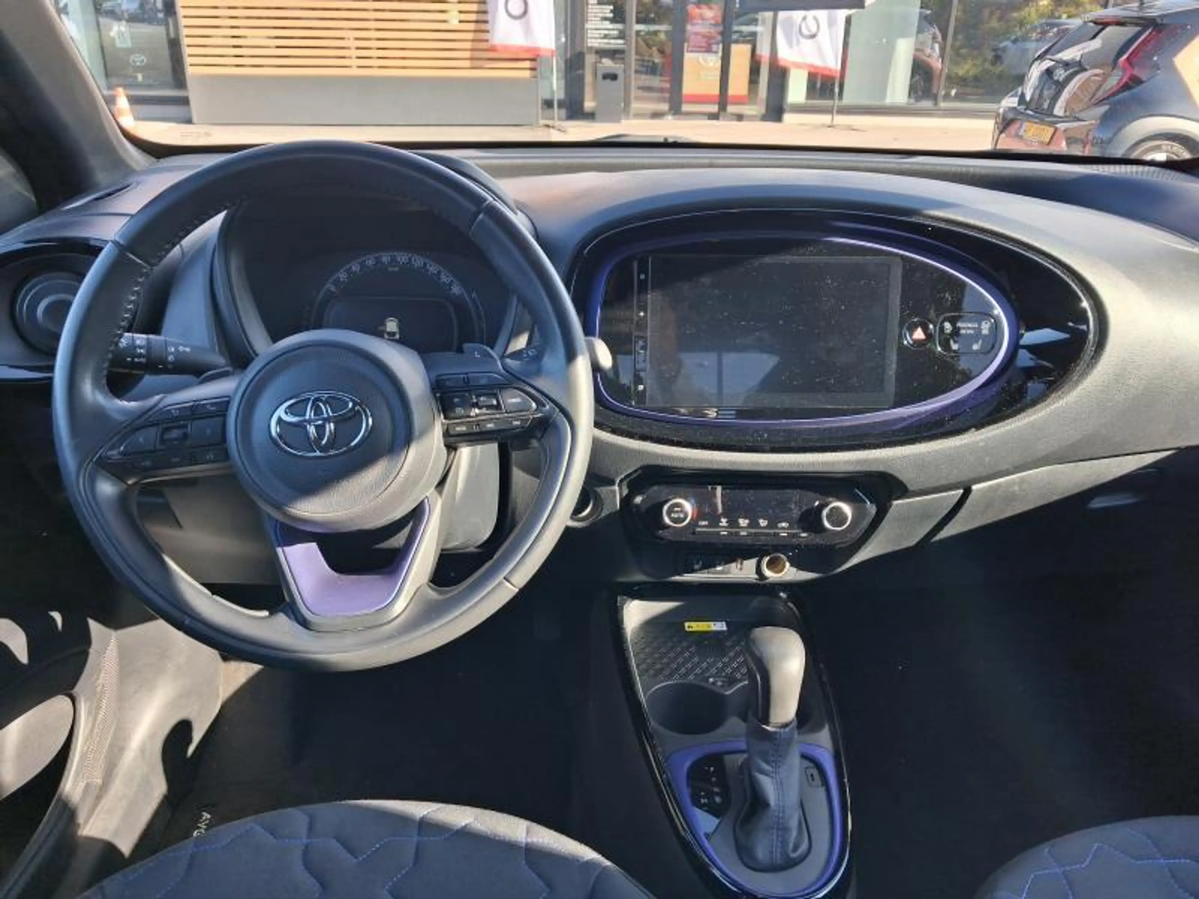 Toyota Aygo X Envy — photo 12