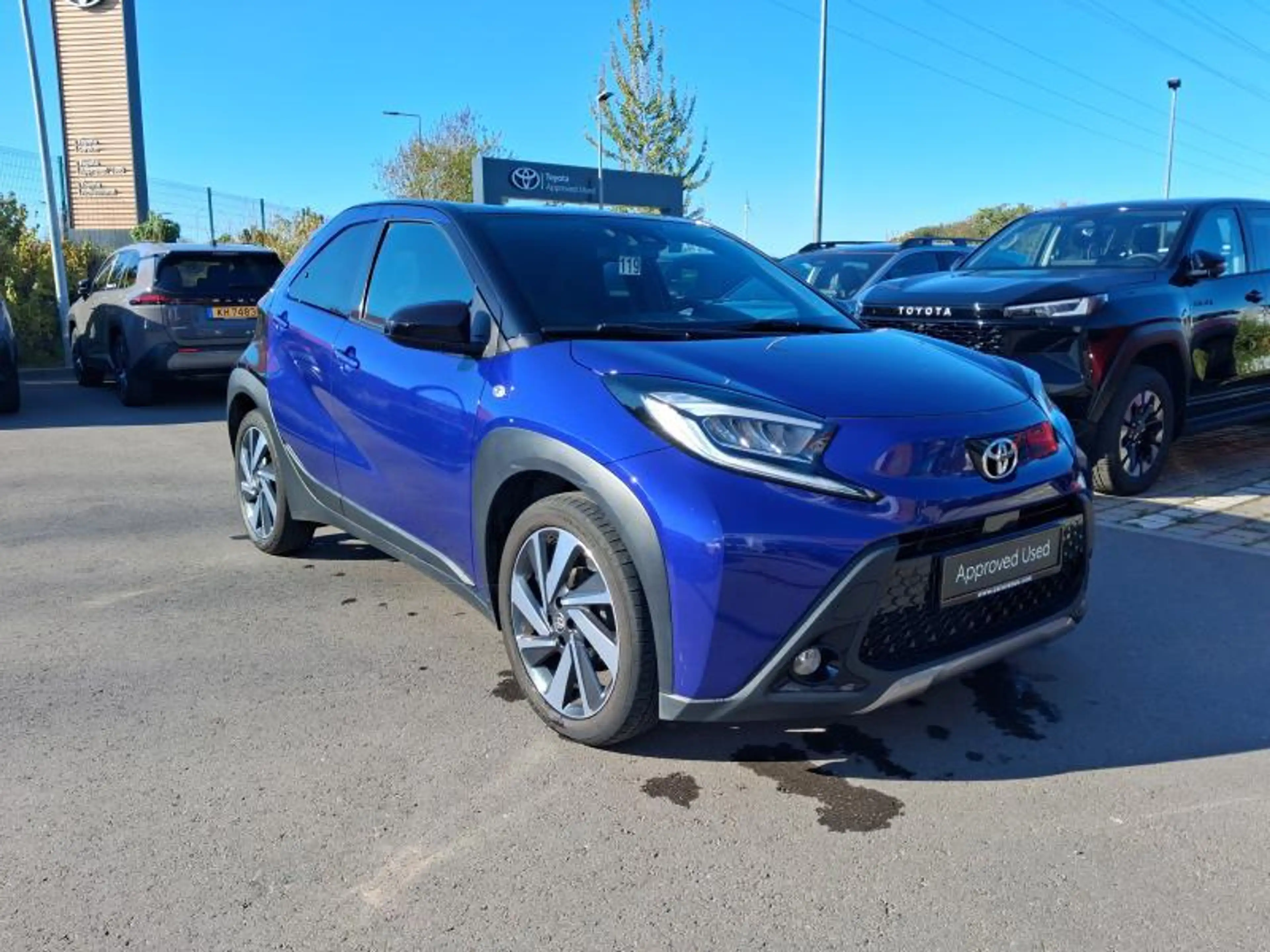Toyota Aygo X Envy — photo 3