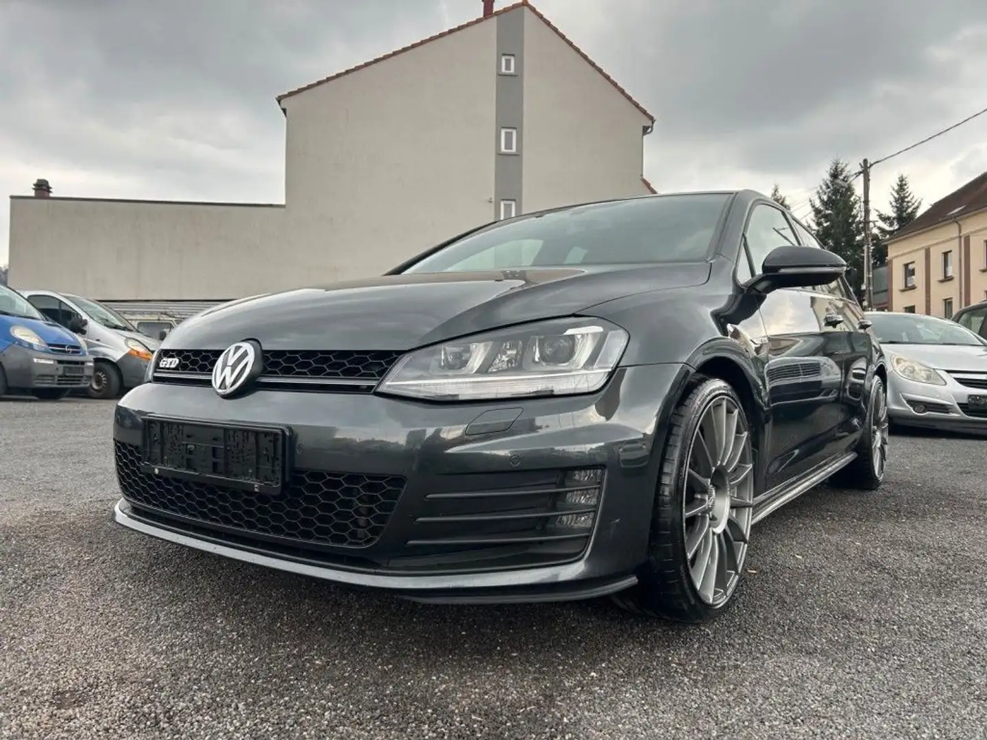 Volkswagen Golf VOLKSWAGEN Golf GTD BMT DSG6 STANDHZ + KAMERA Gris - 1