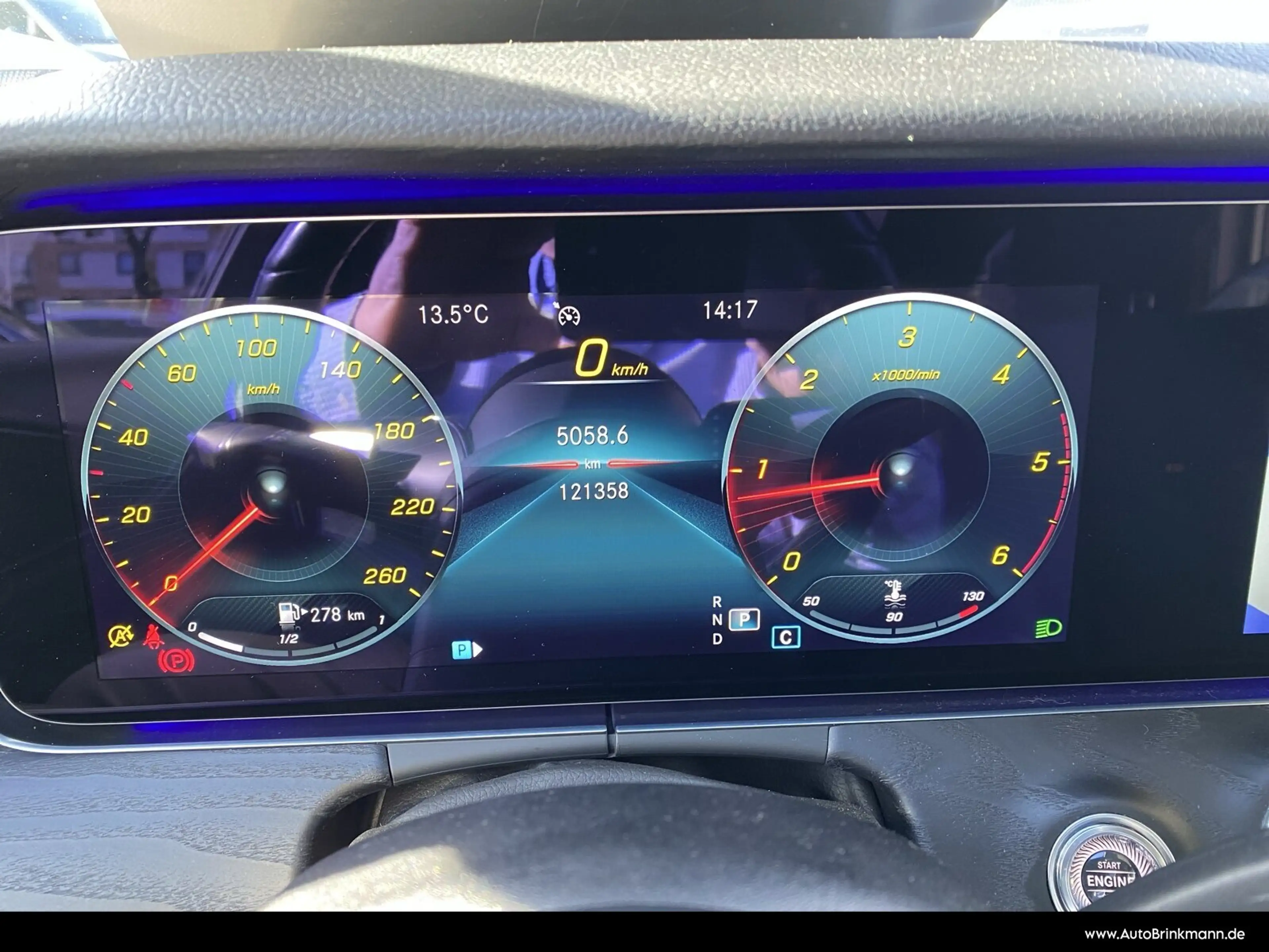 Mercedes-Benz E 220 E 220 d T-Modell AHK/KAMERA/MBUX/SHD — photo 13