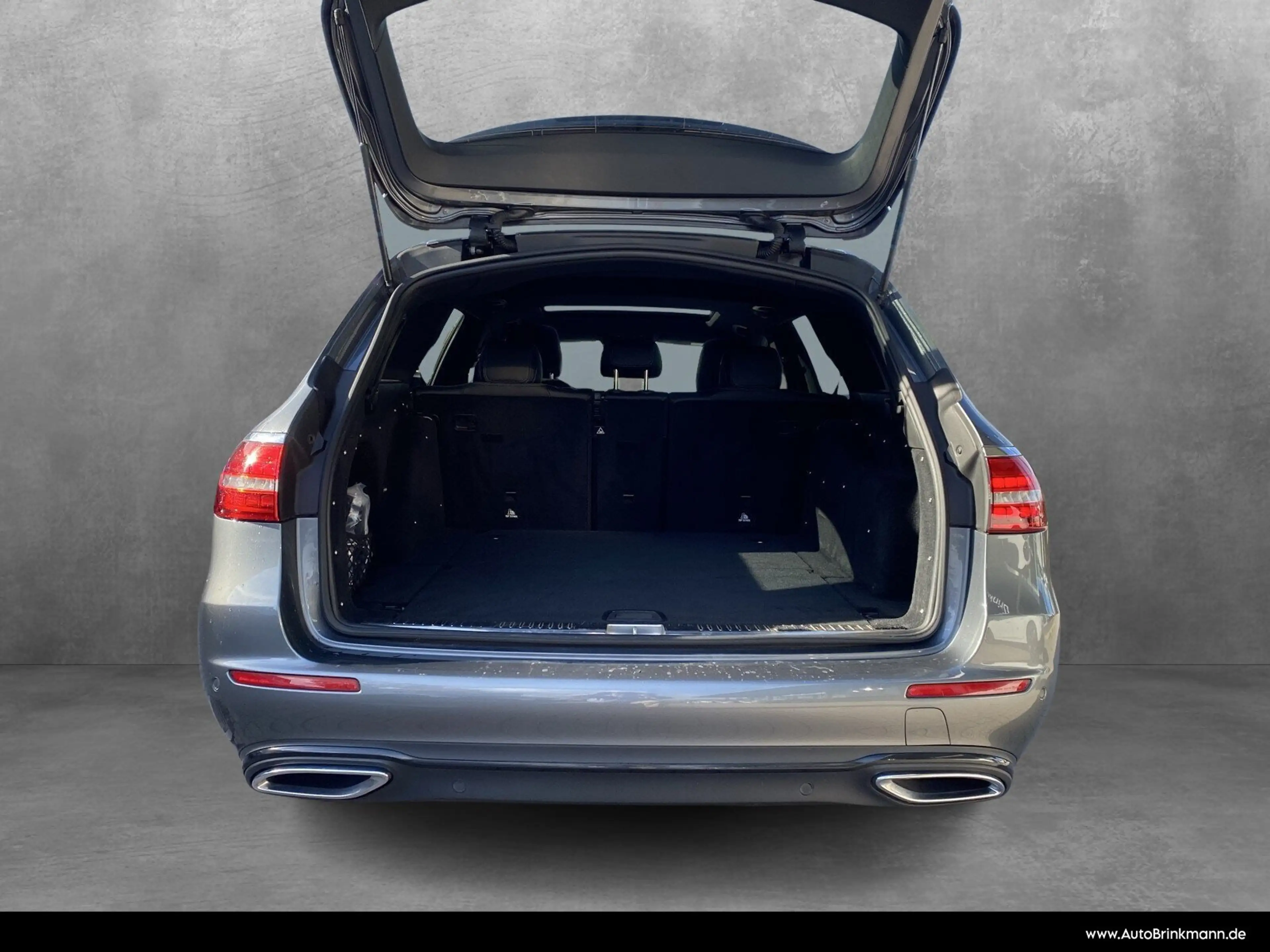 Mercedes-Benz E 220 E 220 d T-Modell AHK/KAMERA/MBUX/SHD — photo 7
