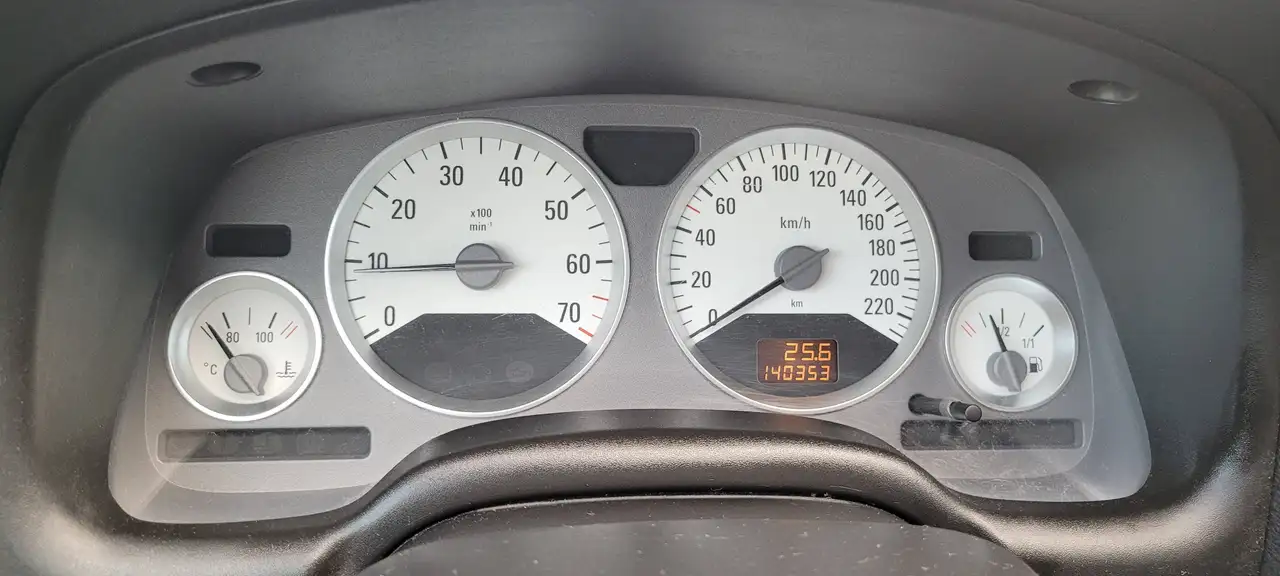 Opel Astra 1.8 16V Coupe, foto 2