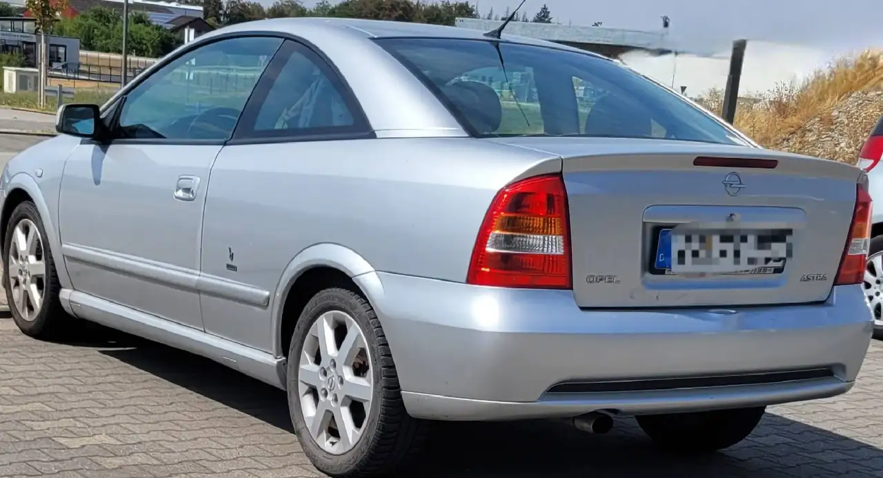Opel Astra 1.8 16V Coupe, foto 7