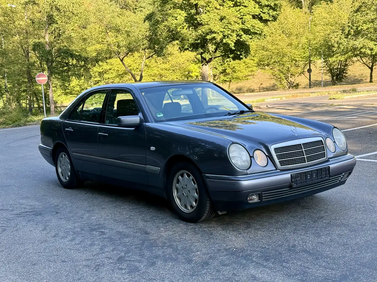Mercedes-Benz E 200 Elegance, foto 3