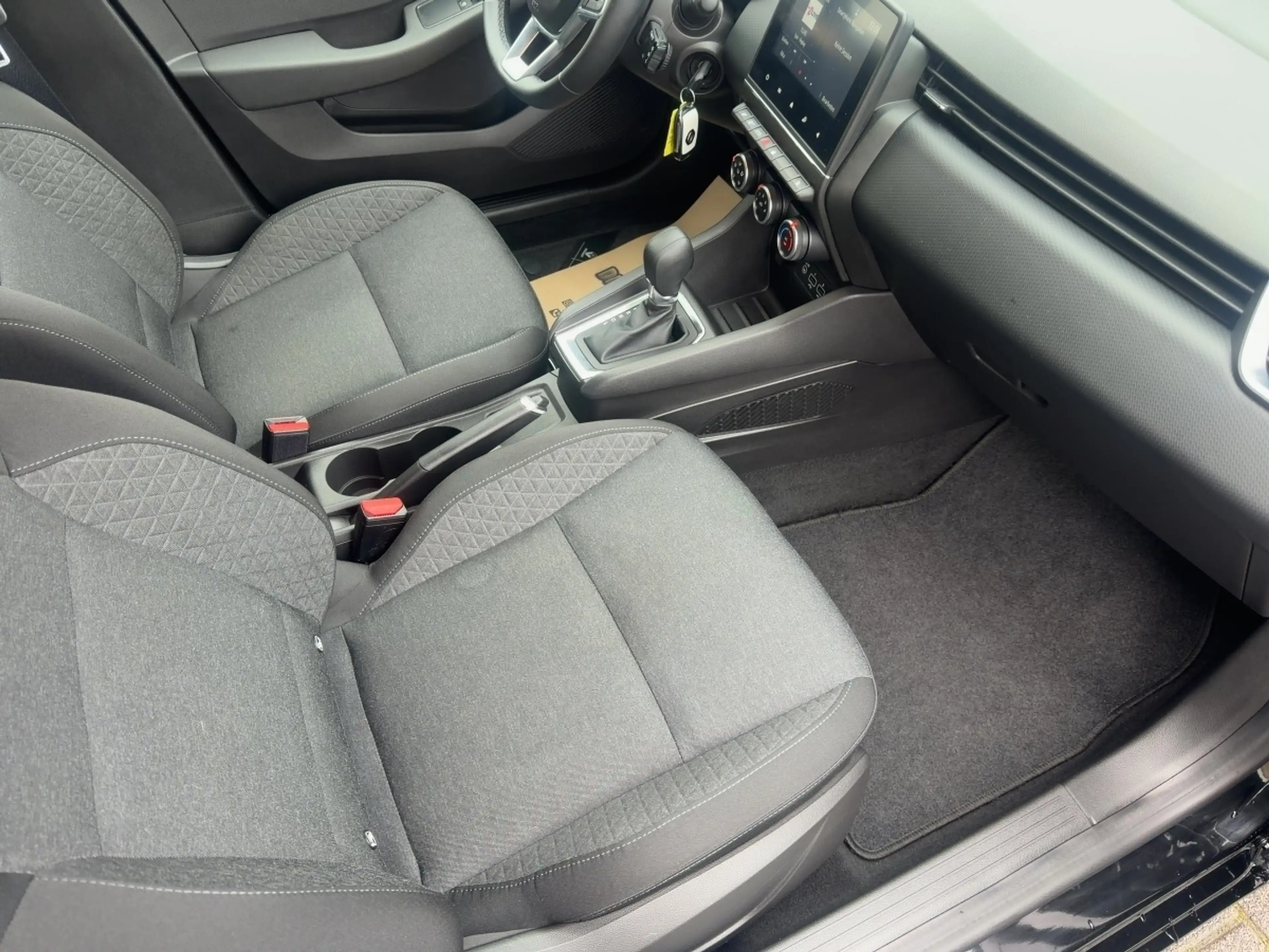Renault Clio ZEN TCe90 X-Tronic AUTOMATIK SITZH/EASYLINK — photo 11