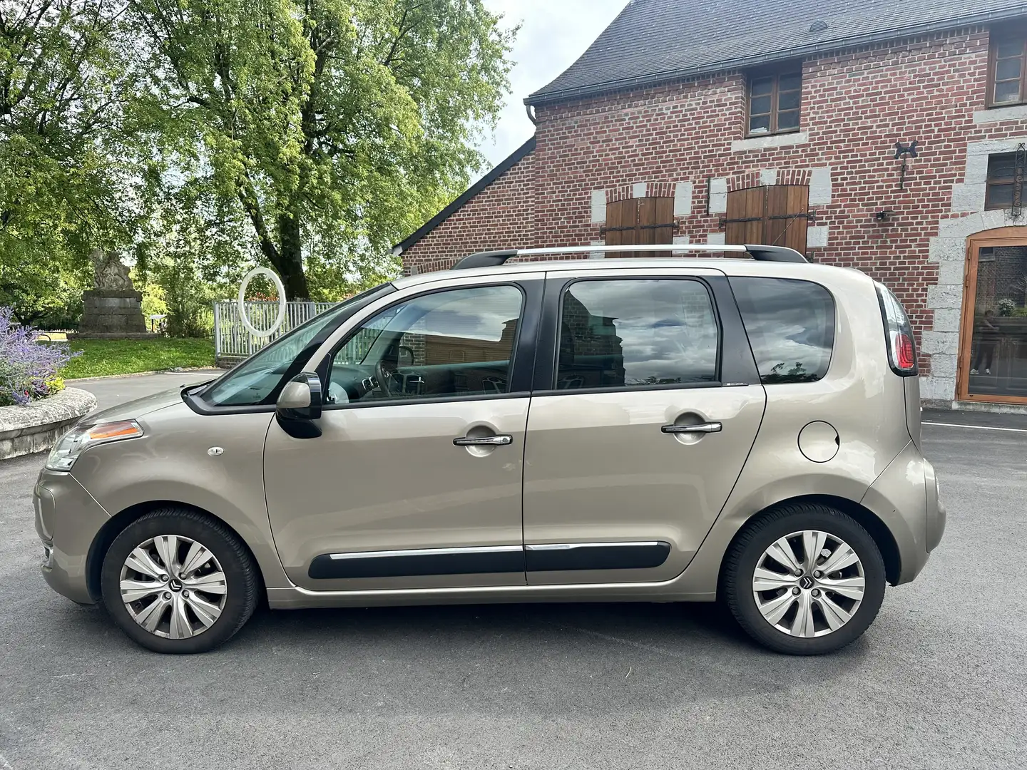 Citroen C3 Picasso HDi 110 FAP Exclusive - 2