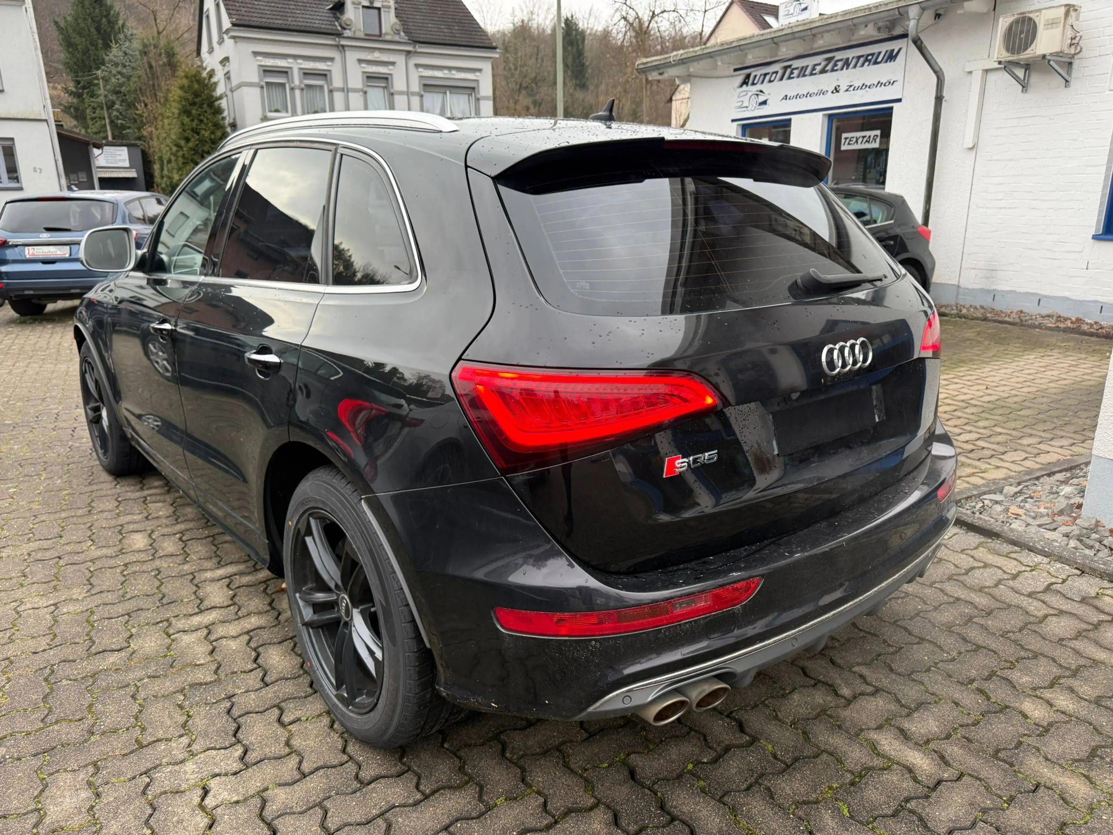 Audi SQ5 3.0 TDI quattro LEDER+XENON+NAVI+StHz+AHK+SHZ — photo 3