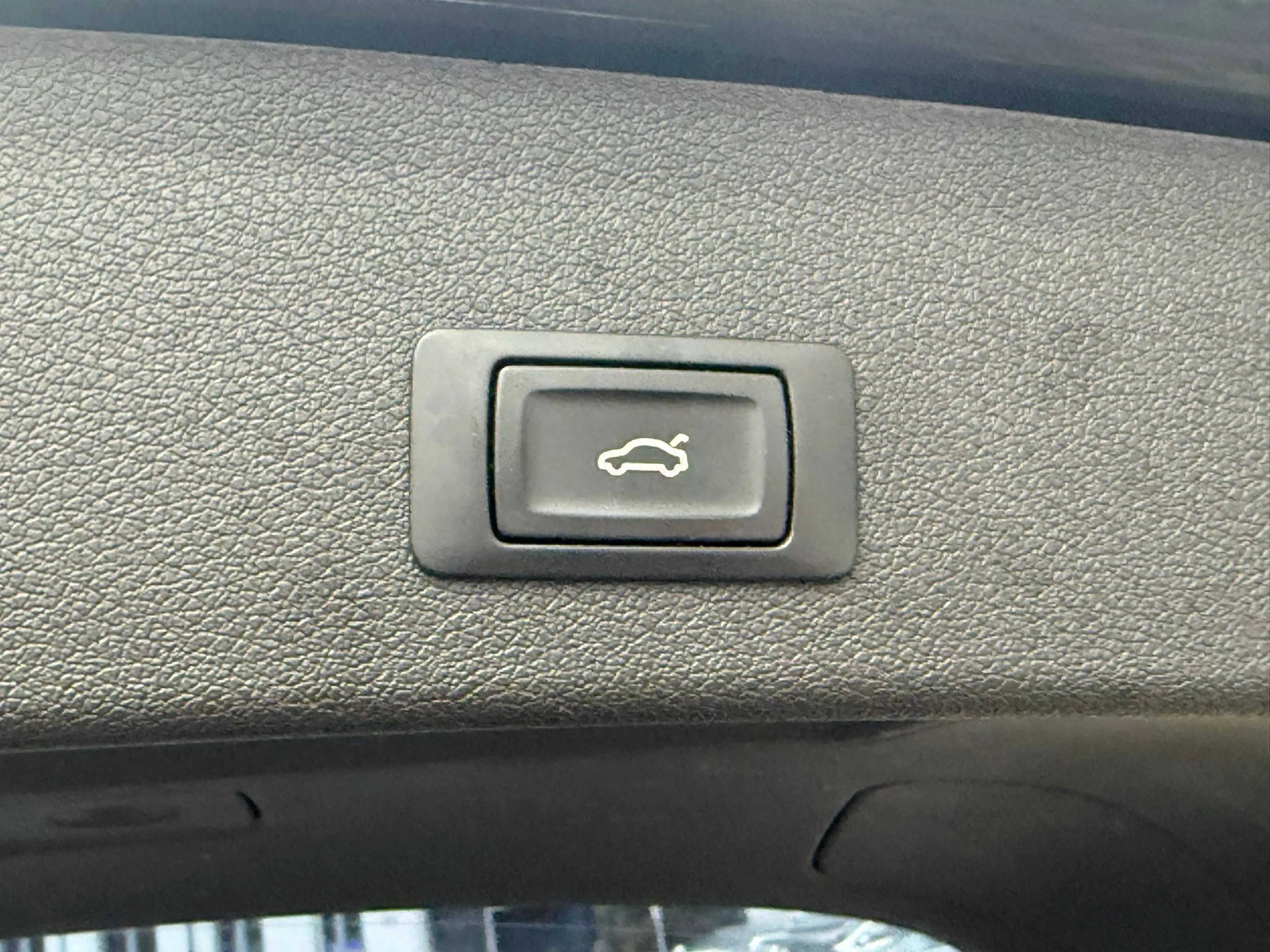 Audi SQ5 3.0 TDI quattro LEDER+XENON+NAVI+StHz+AHK+SHZ — photo 15