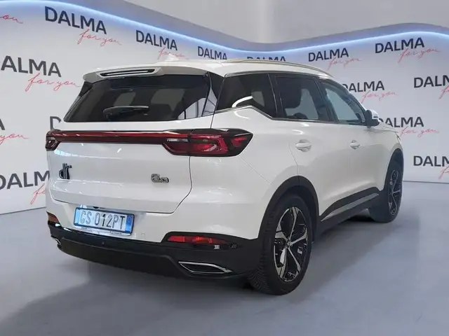 DR Automobiles DR6.0 view 5