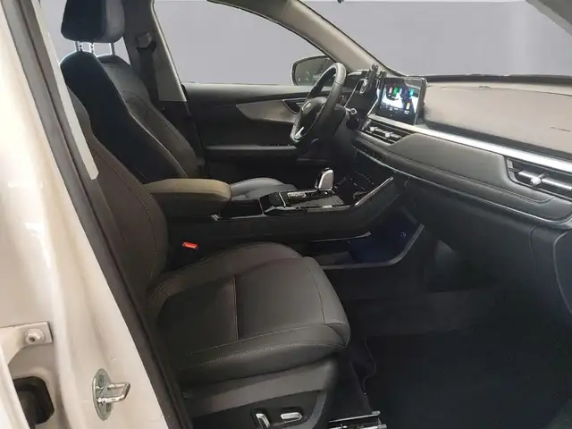 DR Automobiles DR6.0 view 14