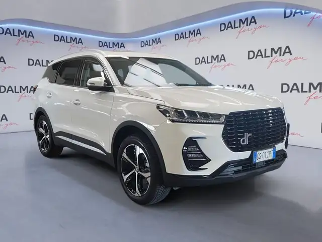 DR Automobiles DR6.0 view 7