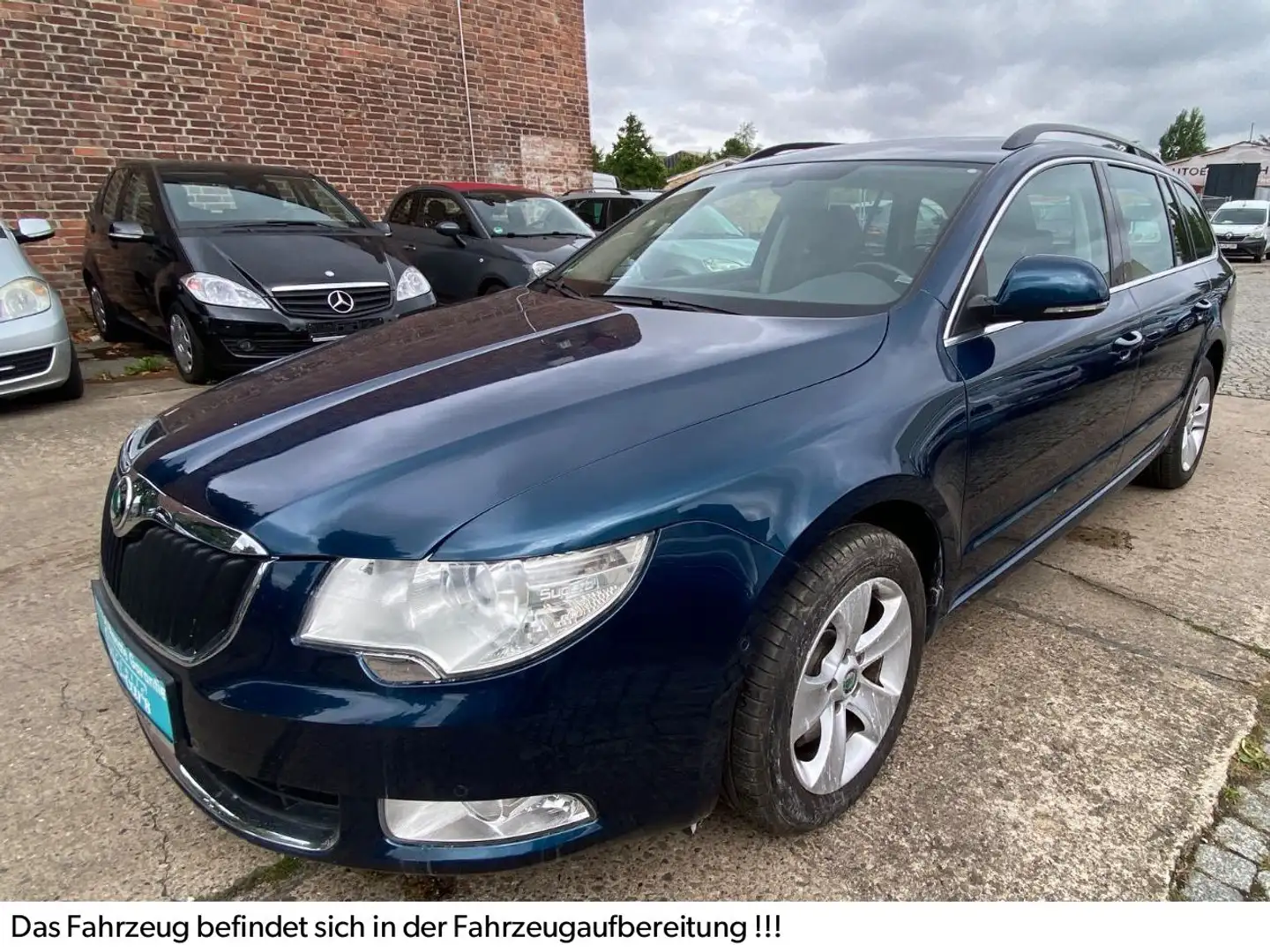 Skoda Superb Combi Ambition Klima+Xenon+PDC+1. Hand Albastru - 1