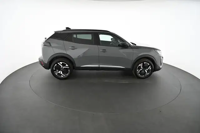Peugeot 2008 view 6