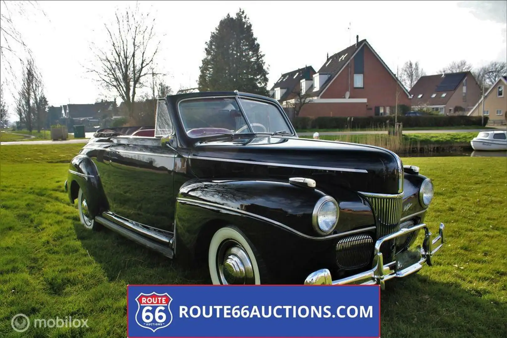 Ford V8 Cabriolet Super Deluxe Cabriolet | Route 66 Auc Czarny - 1