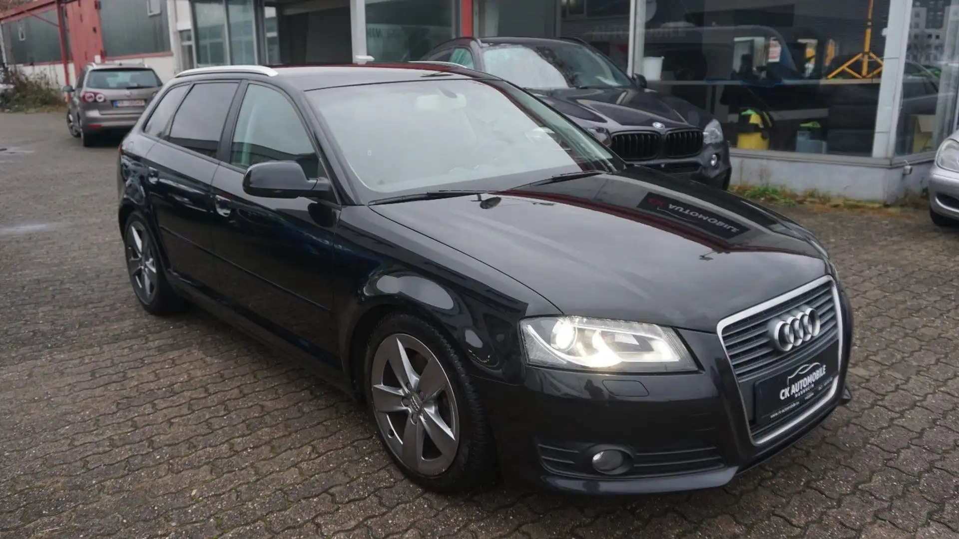 Audi A3 2.0 TDI PDC*SHZ*BI-XENON*MFL*TEMPOMAT*170PS! Чорний - 2