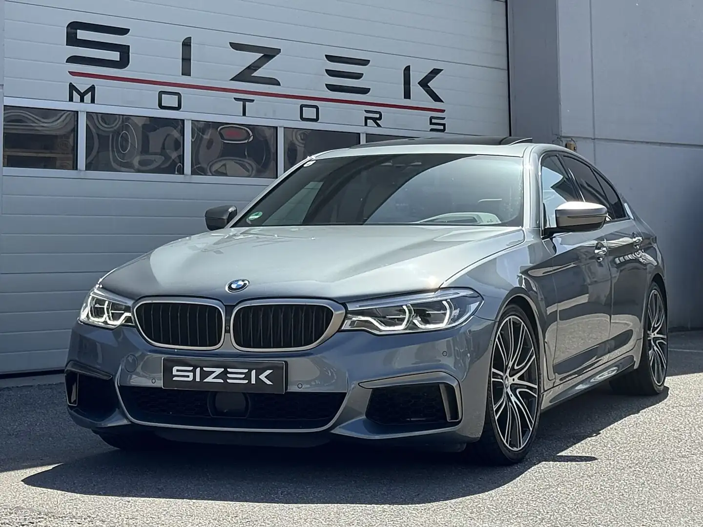 BMW M550 i xDrive Aut.|M-PAKET|360*|B&W|HEAD-UP|ACC|LED Blau - 1