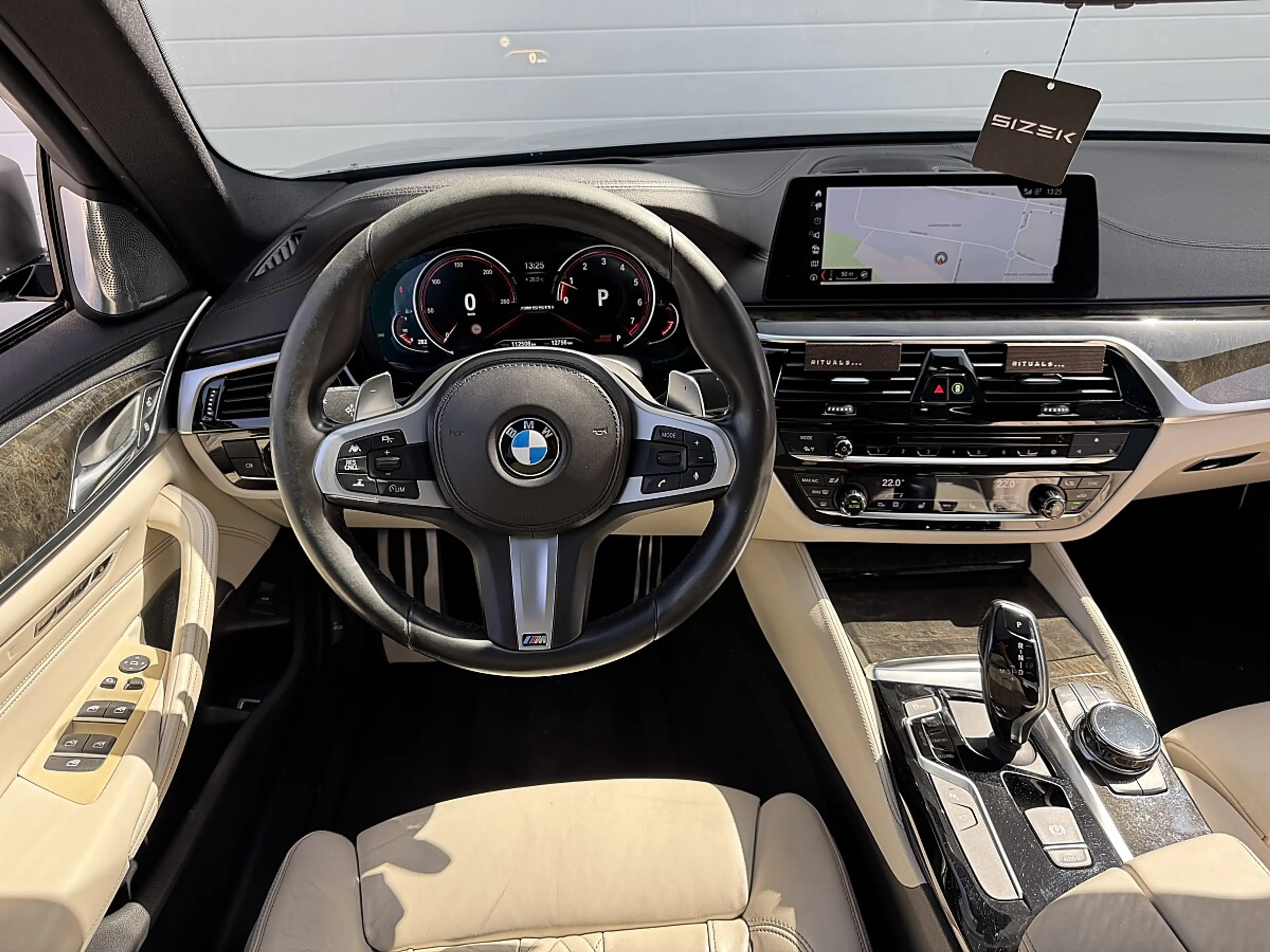 BMW M550 i xDrive Aut.|M-PAKET|360*|B&W|HEAD-UP|ACC|LED — photo 9