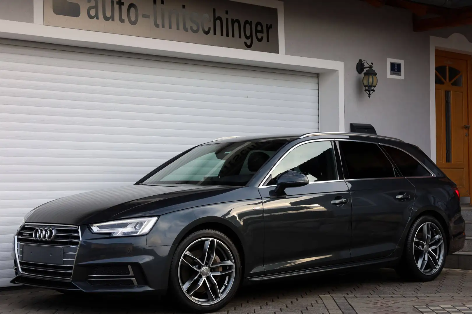 Audi A4 A4 Avant 2,0 TDI quattro S-LINE *LED-NAVI-VIRTUAL-LEDER-KESSY* - 1