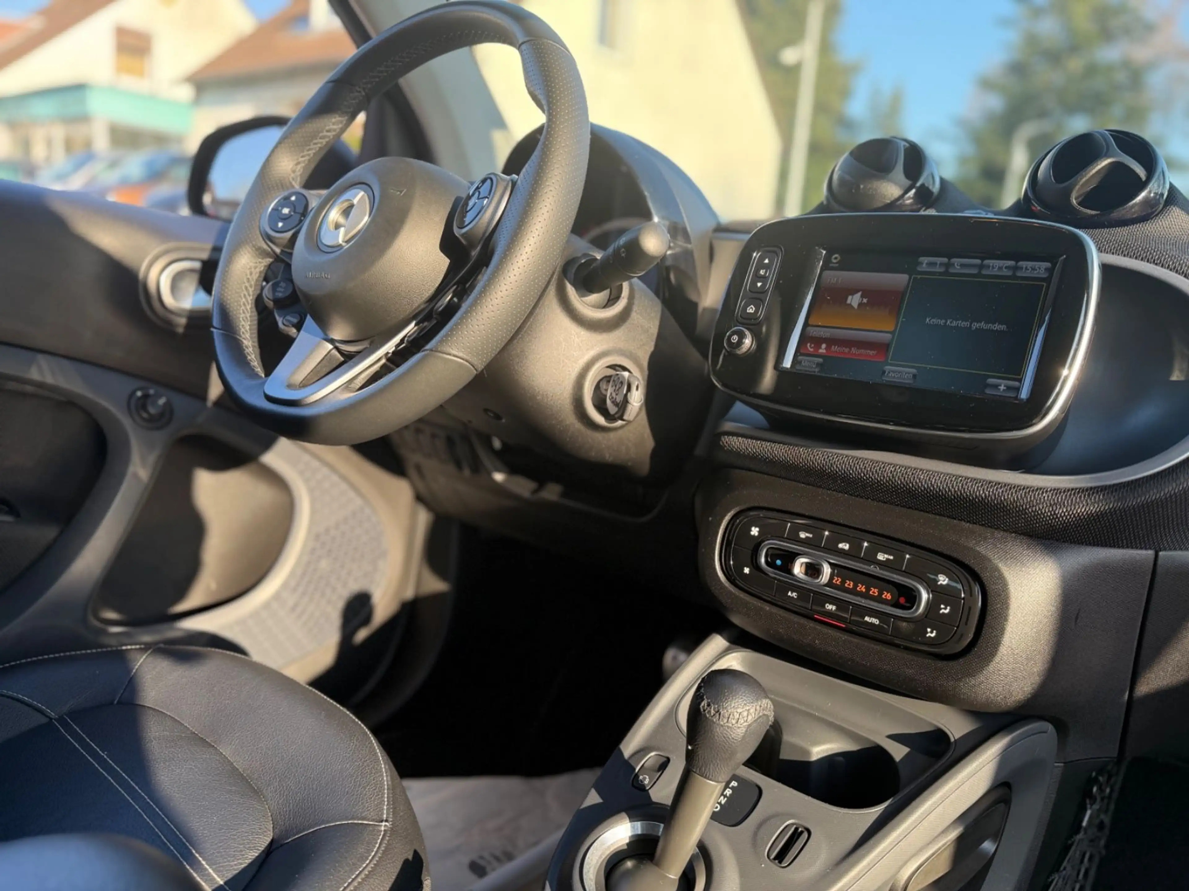 smart forTwo PRIME*SPORTPAKET*BRITISHGREEN*PANO*90PS — photo 9