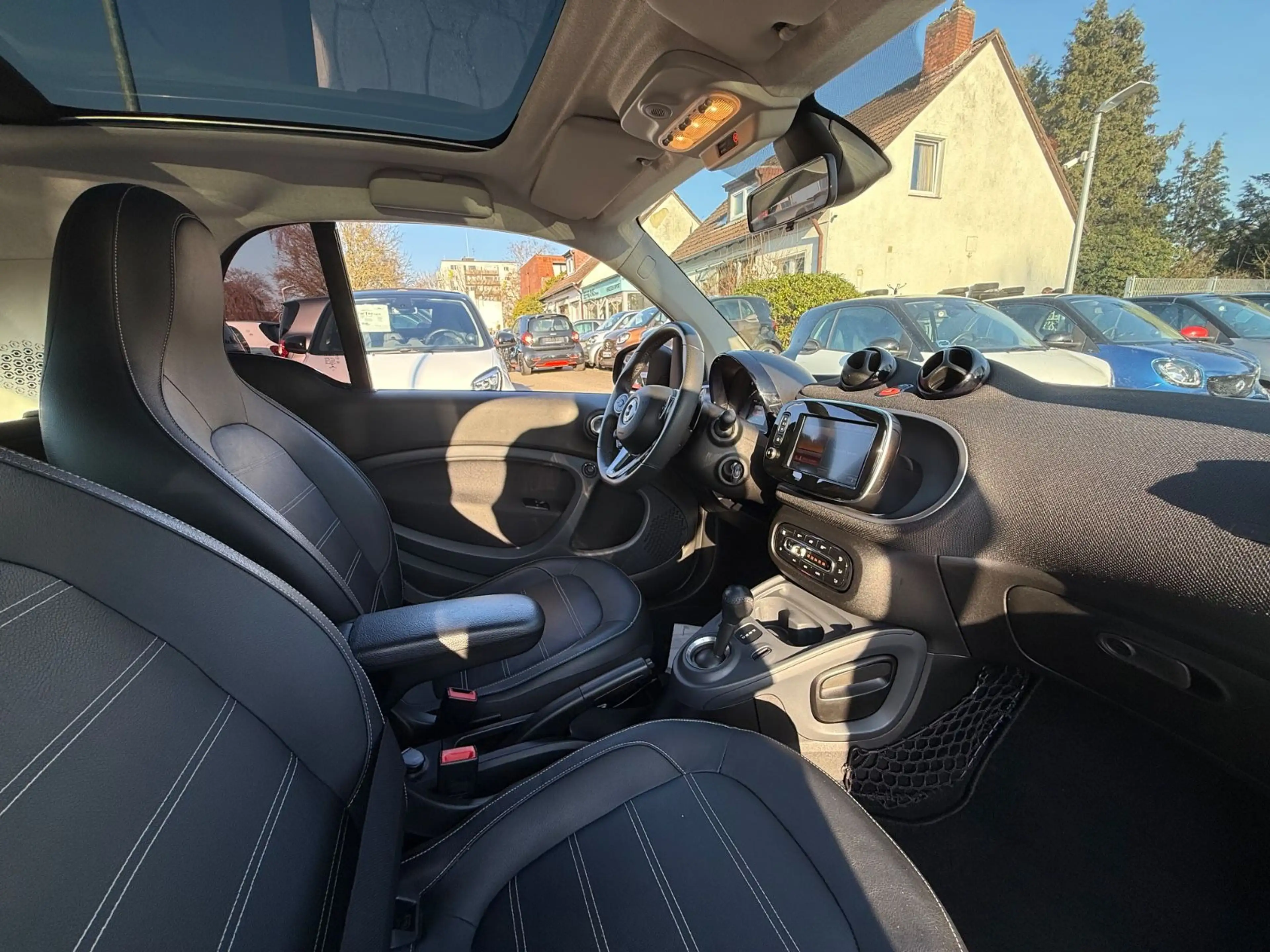 smart forTwo PRIME*SPORTPAKET*BRITISHGREEN*PANO*90PS — photo 6