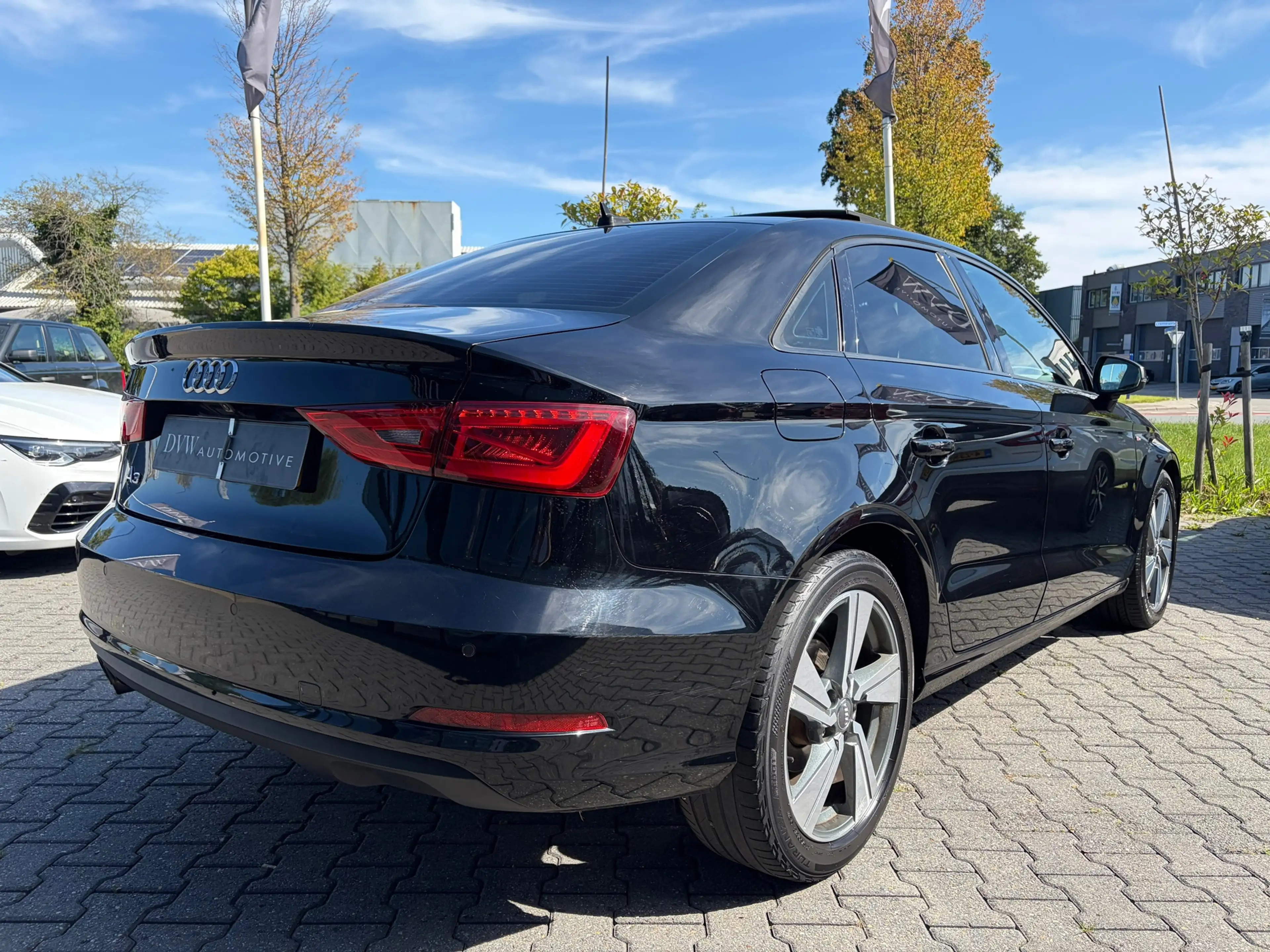Audi A3 1.8 S-Line, Automaat — photo 4