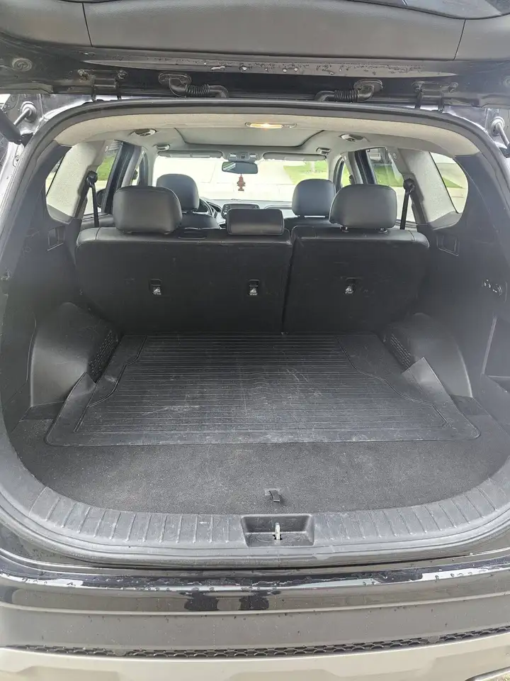 Hyundai SANTA FE снимка Hyundai SANTA FE