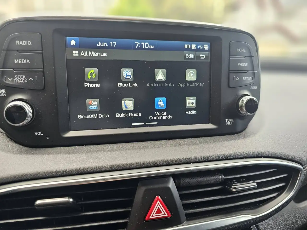 Hyundai SANTA FE снимка Hyundai SANTA FE