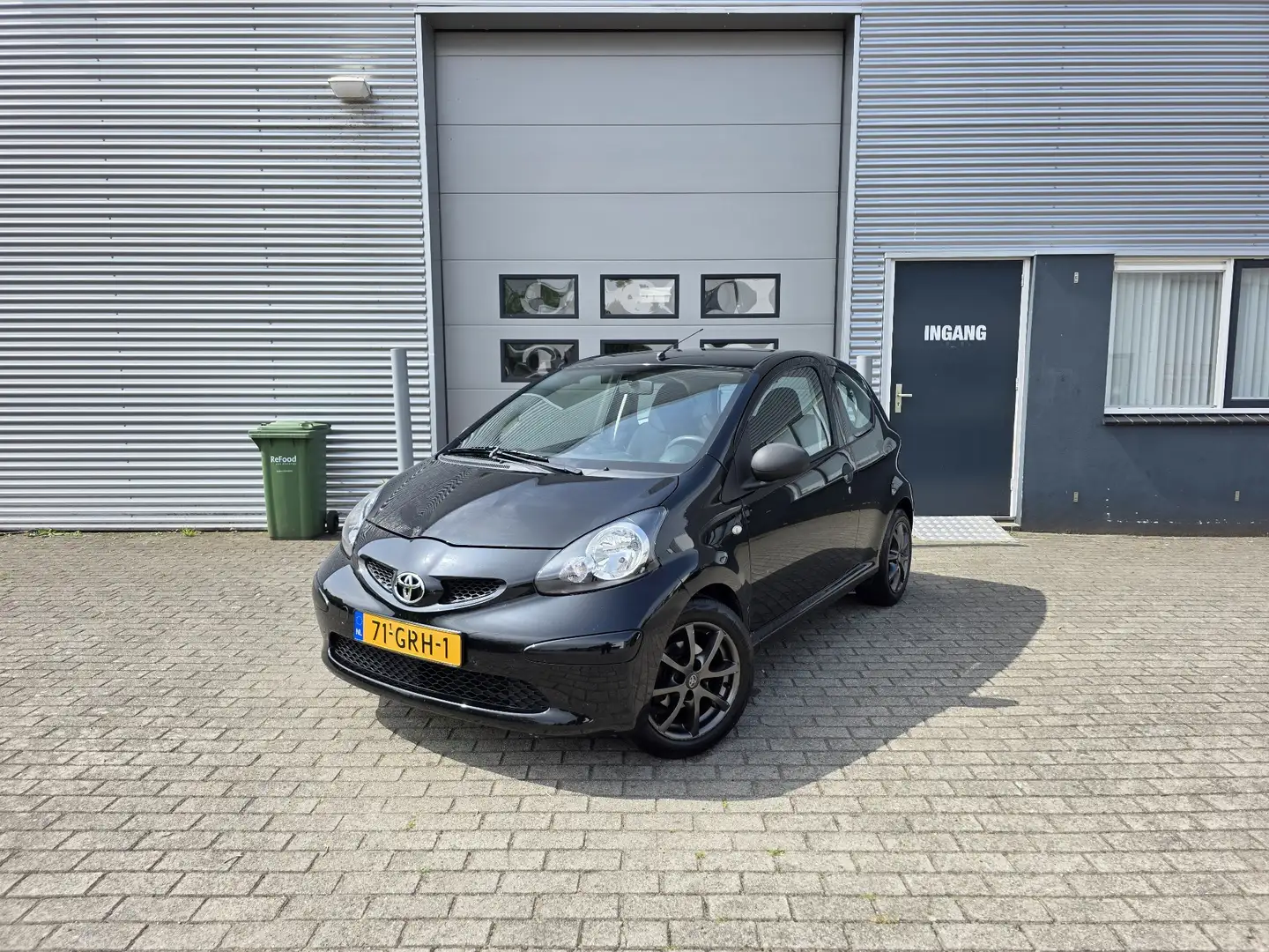 Toyota Aygo 1.0-12V Negru - 1