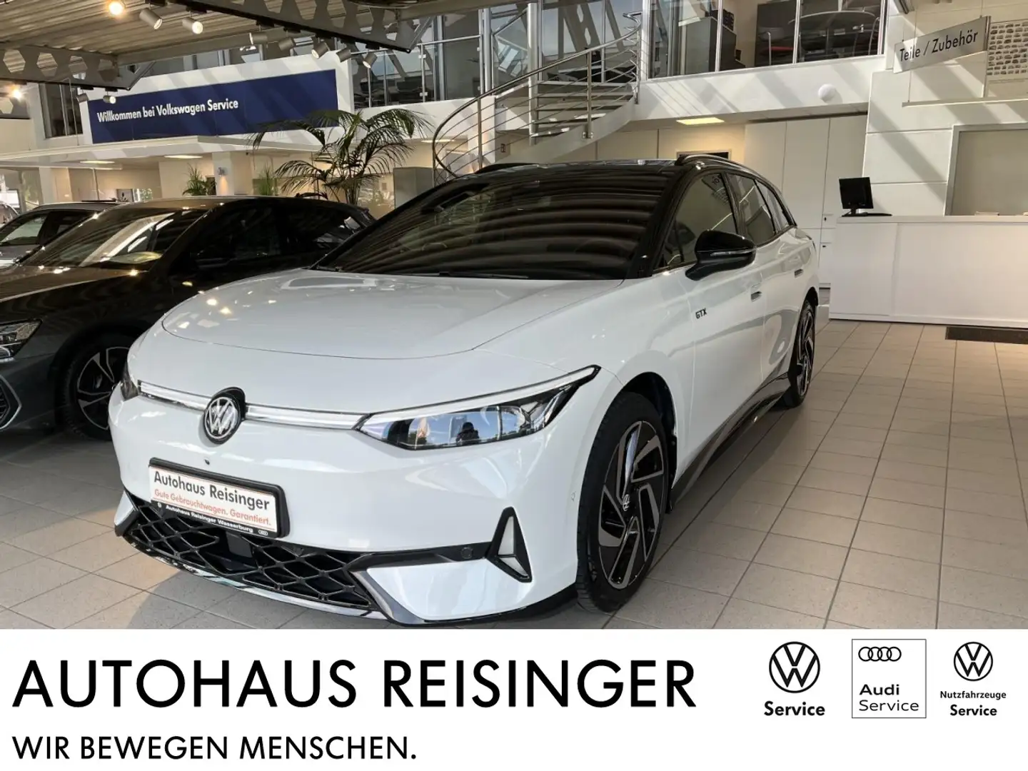 Volkswagen ID.7 Tourer GTX 4Motion (AHK,Sounds,IQ-Light,Navi,Pano) Weiß - 1