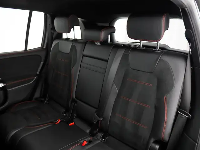 Mercedes-Benz GLB view 14