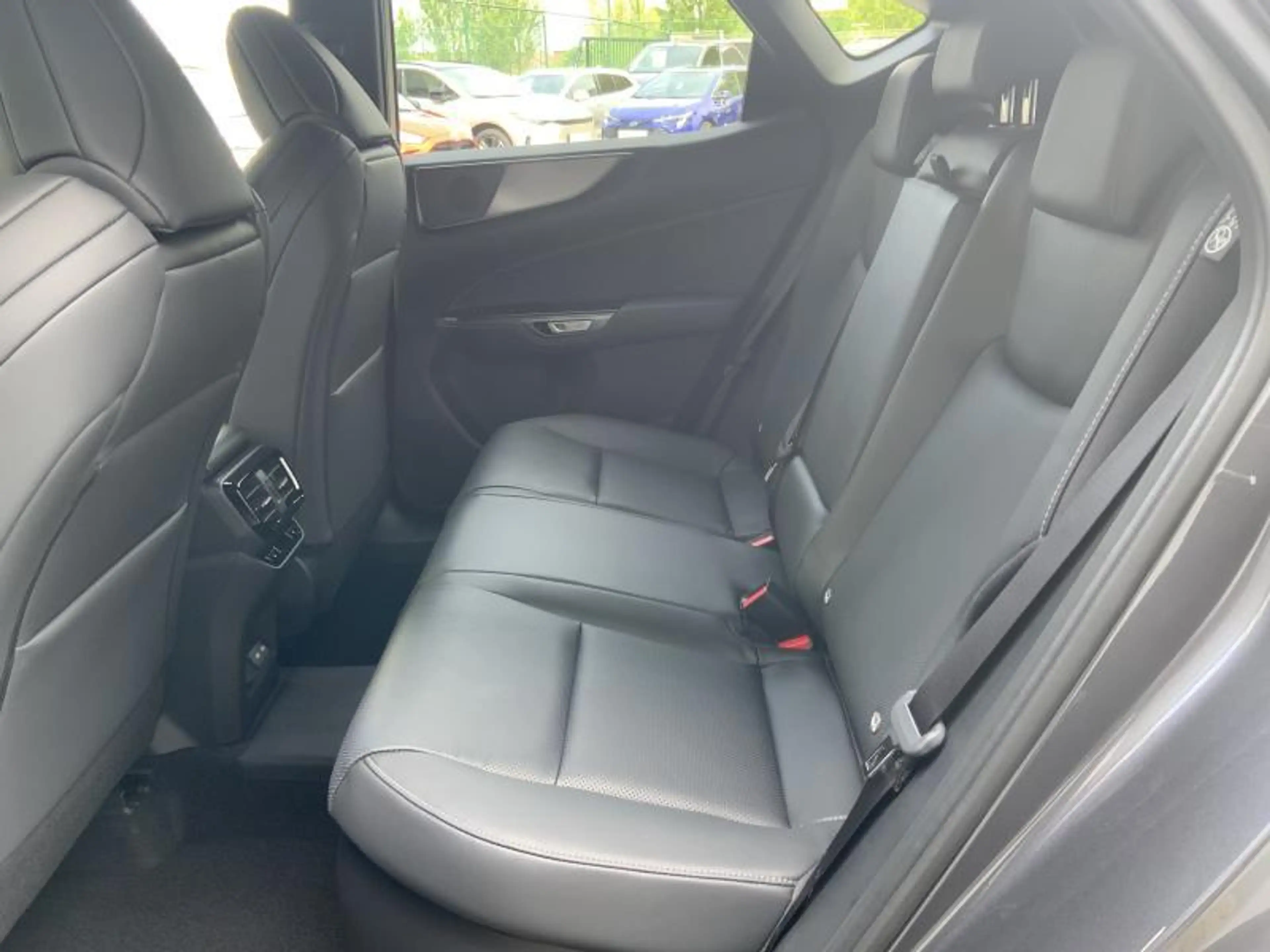 Lexus NX 450h+ F SPORT Line+360° camera+navi+ — photo 13