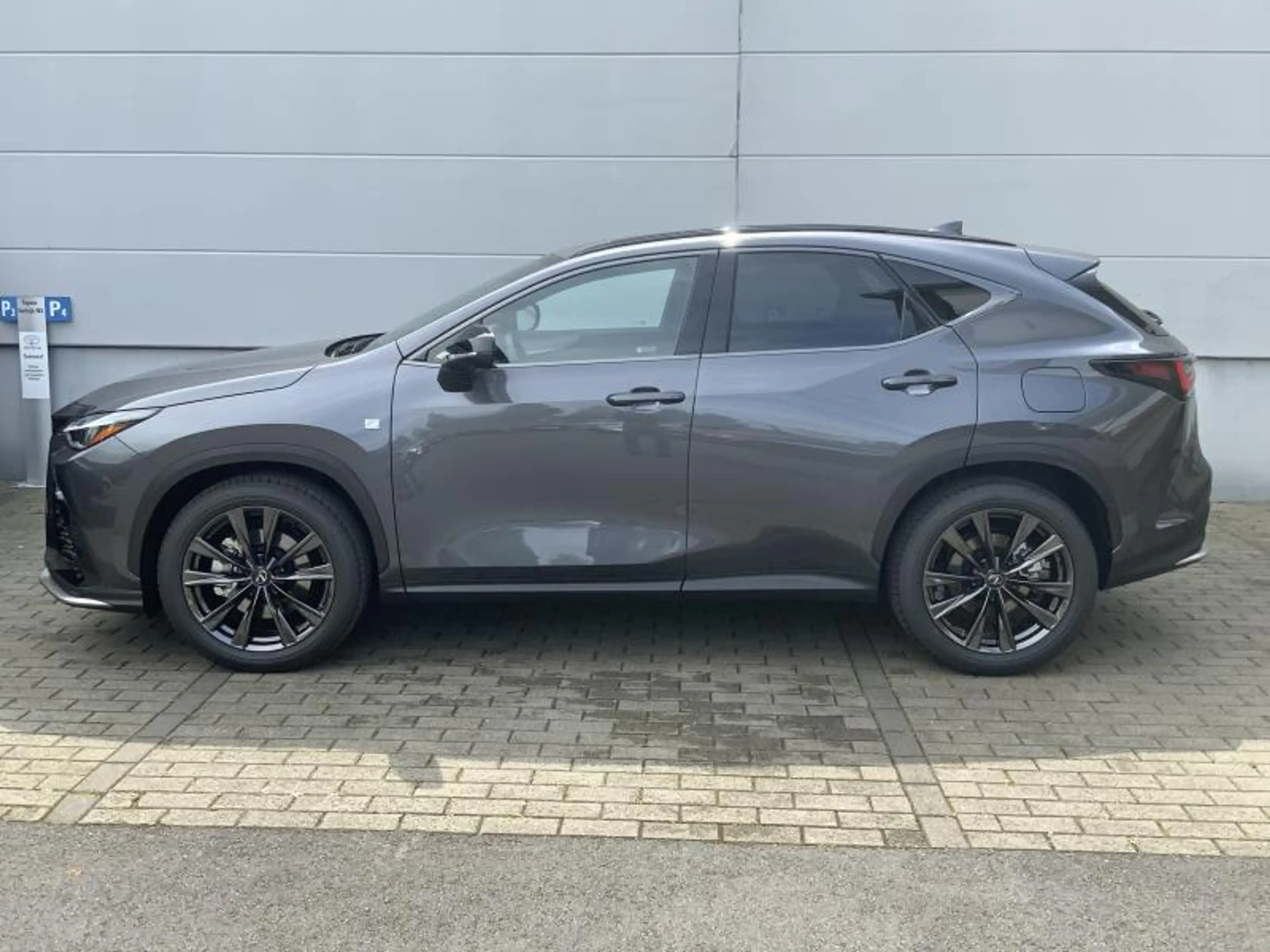 Lexus NX 450h+ F SPORT Line+360° camera+navi+ — photo 3