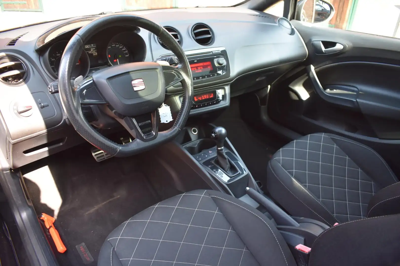 SEAT Ibiza SC 1.4 TSI Cupra Bocanegra '11 Pano Clima Cruise I Zwart - 2