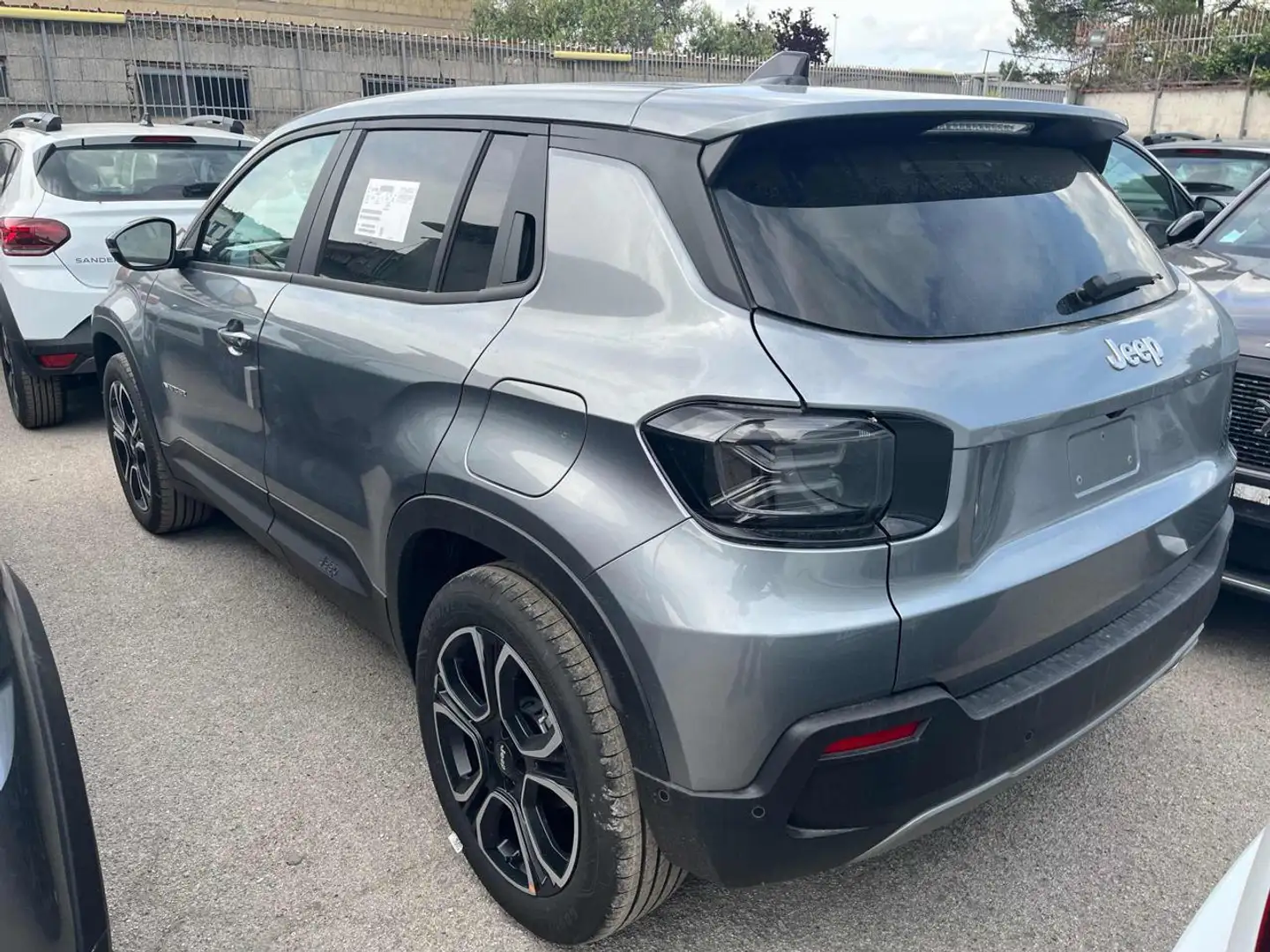 Jeep Avenger SUMMIT 1.2 Turbo 100 CV - 2