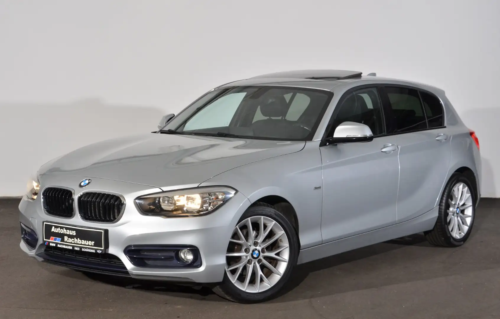 BMW 116 d F20 Argent - 1