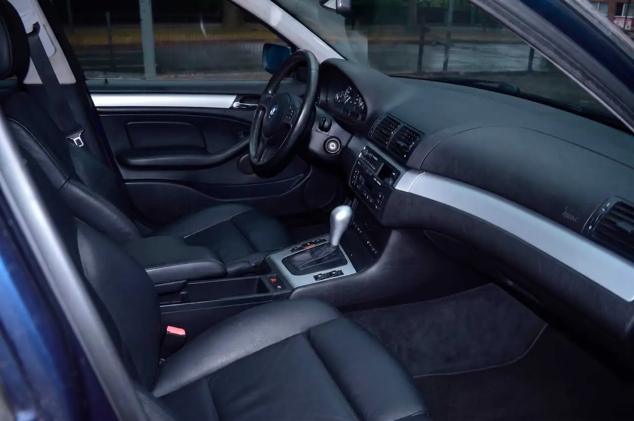 BMW 328i, foto 4