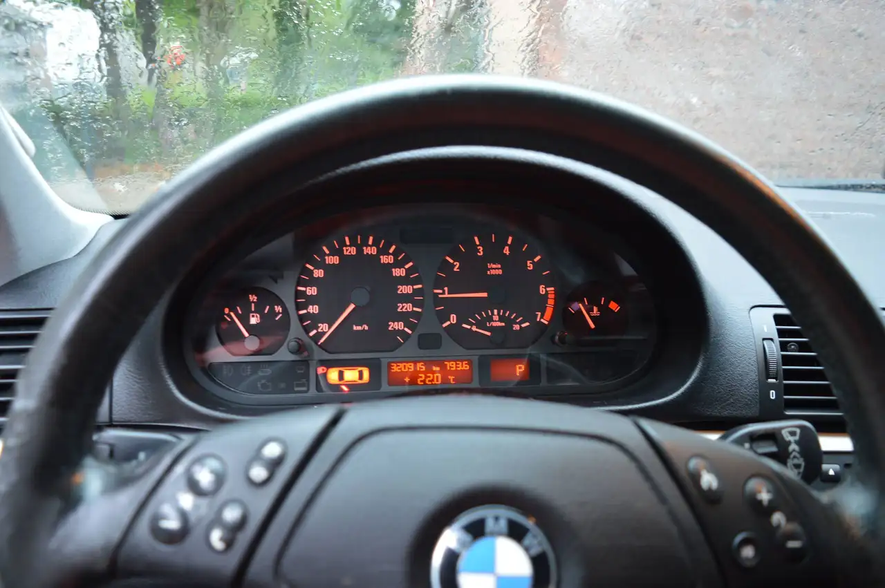 BMW 328i, foto 7