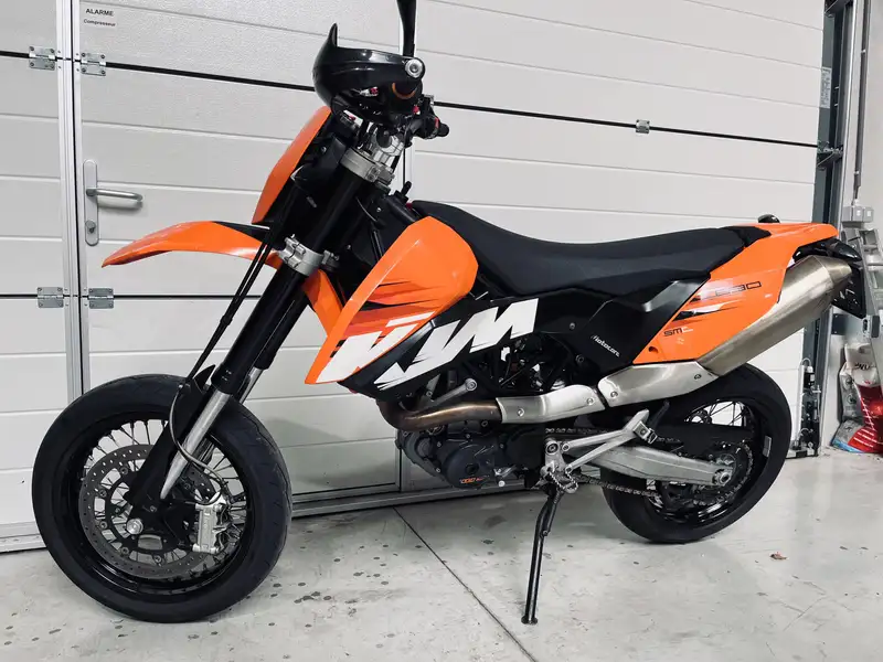 KTM 690 SMC - foto 5
