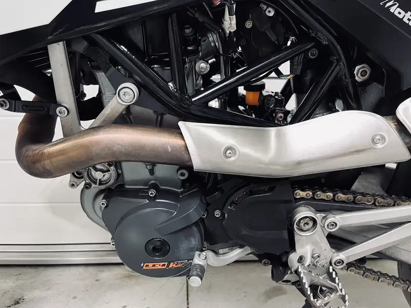 KTM 690 SMC - foto 8