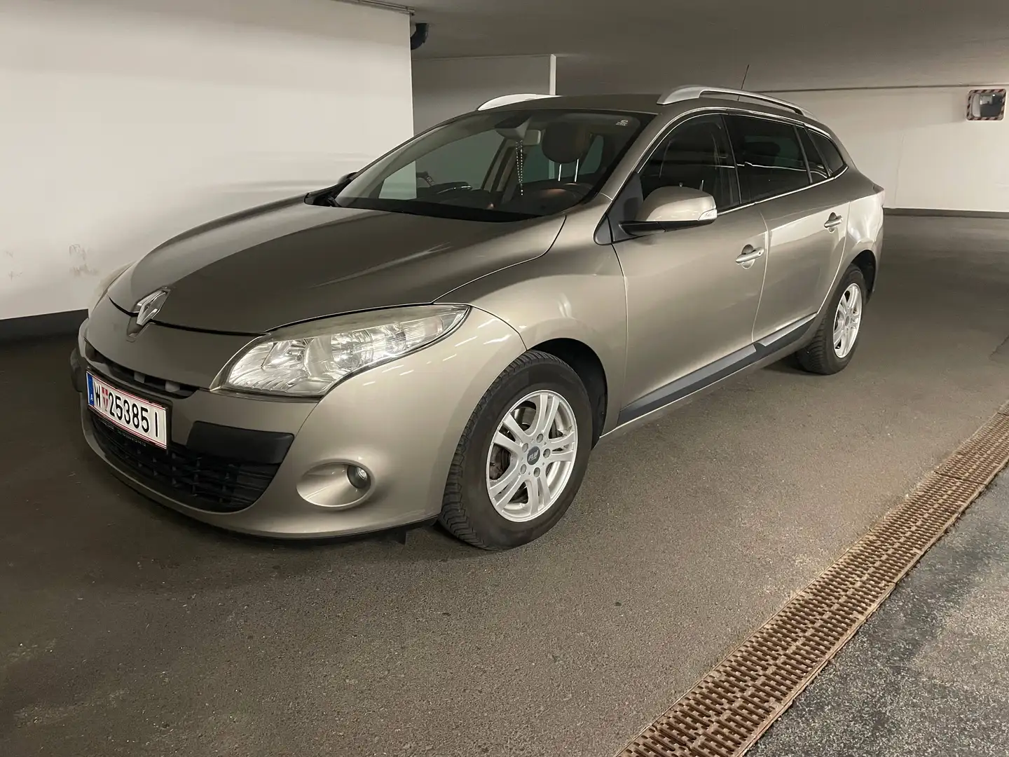 Renault Megane Mégane Grandtour**NUR EXPORT oder HÄNDLER** Braun - 1