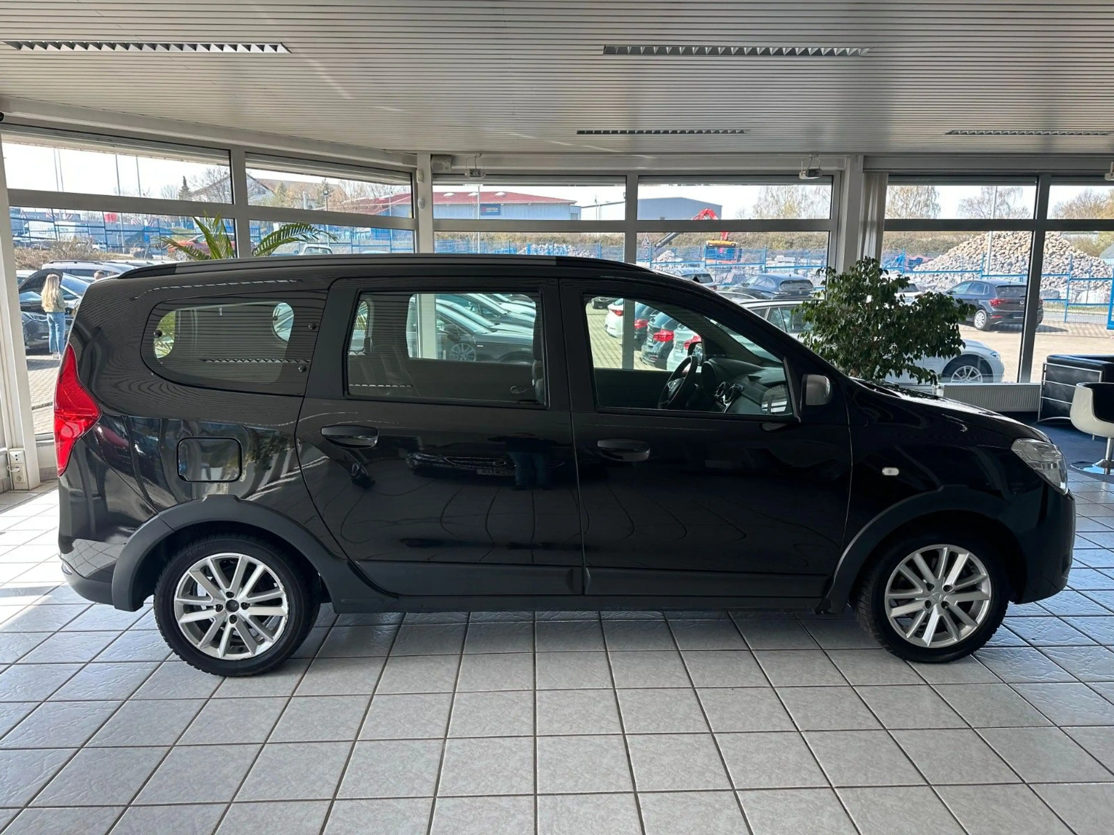 Dacia Lodgy Stepway Selection*Kamera*PDC*7-Sitzer* — photo 4