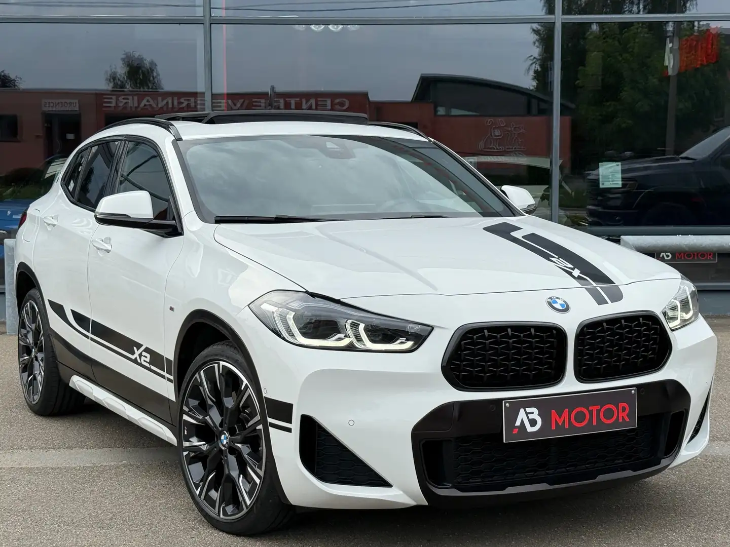 BMW X2 xDrive 2.0i M MESH EDITION HEAD-UP PANO GPS CAMERA Blanc - 1