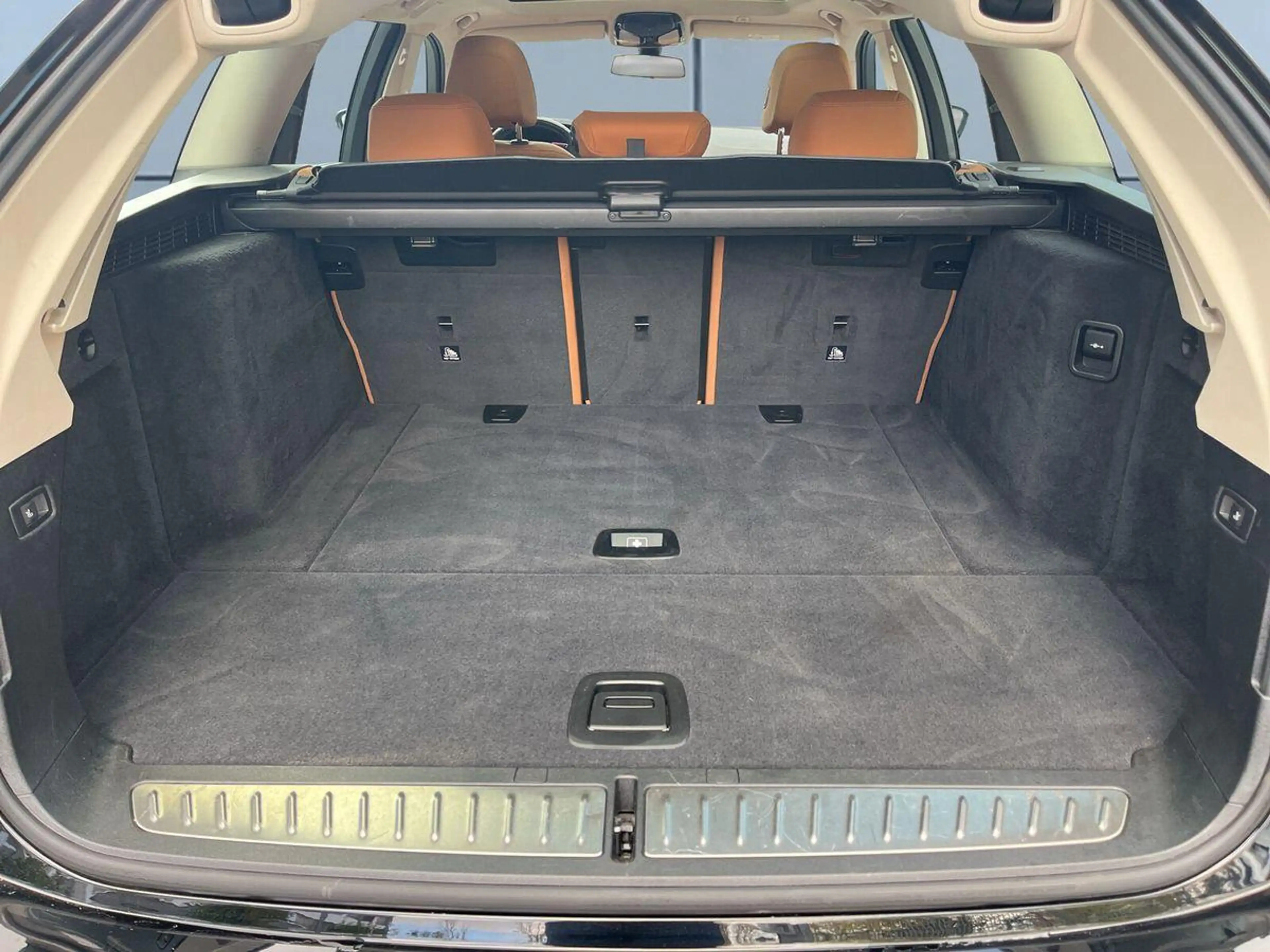 BMW 520 dA Live Cockpit Professional+Leder+Pano+Lenk/SHZ+R — photo 5