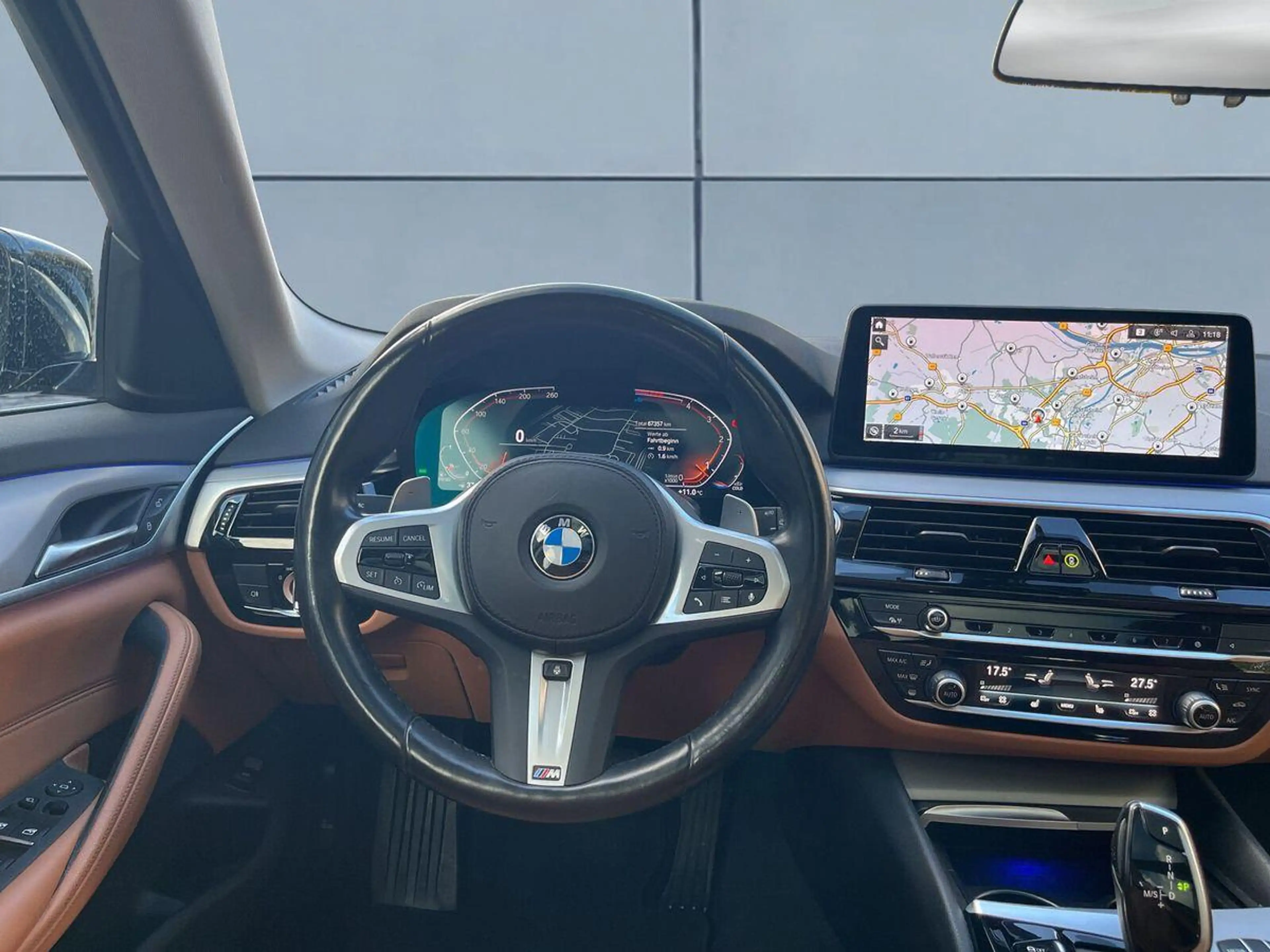 BMW 520 dA Live Cockpit Professional+Leder+Pano+Lenk/SHZ+R — photo 15