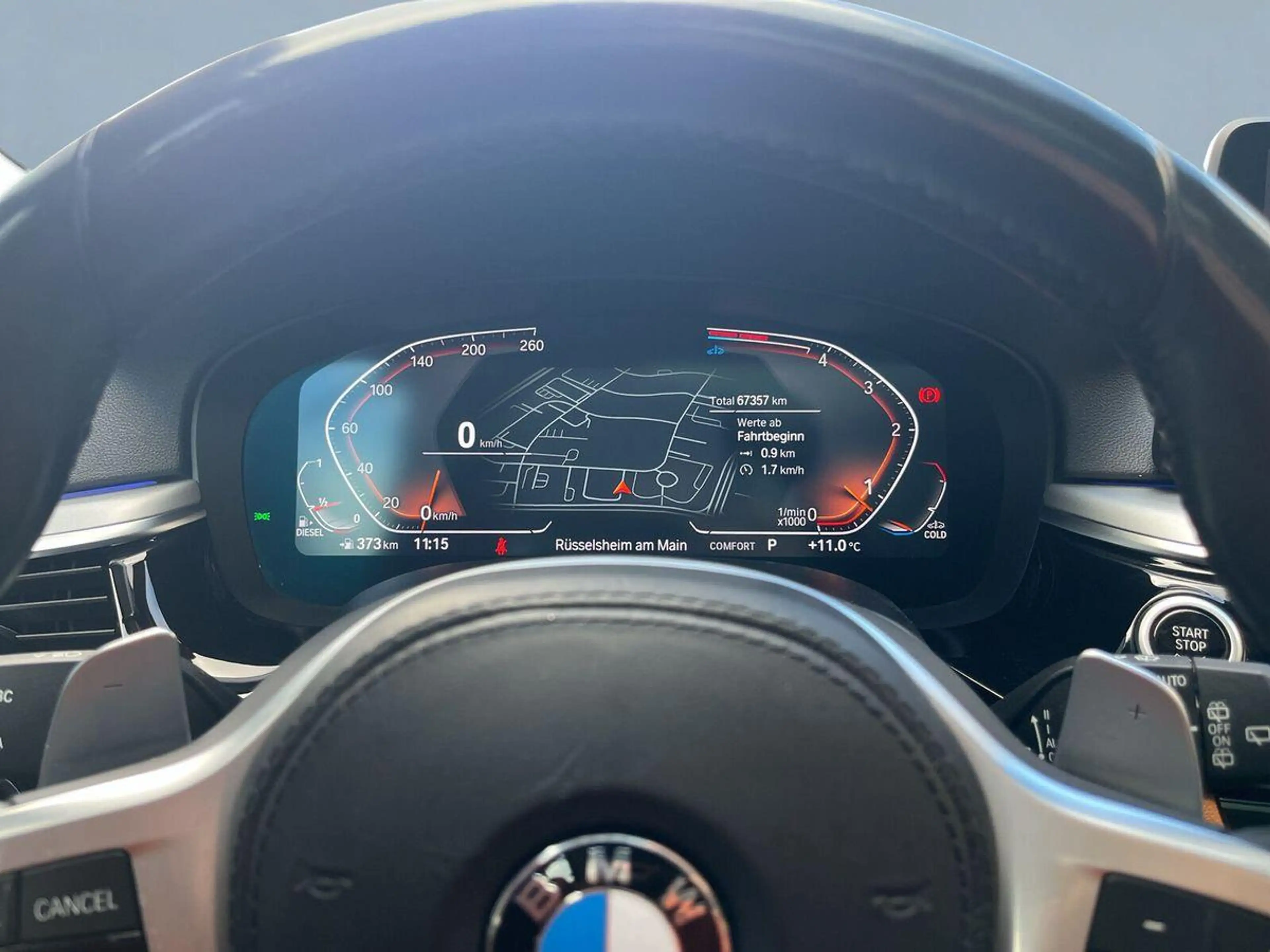 BMW 520 dA Live Cockpit Professional+Leder+Pano+Lenk/SHZ+R — photo 14