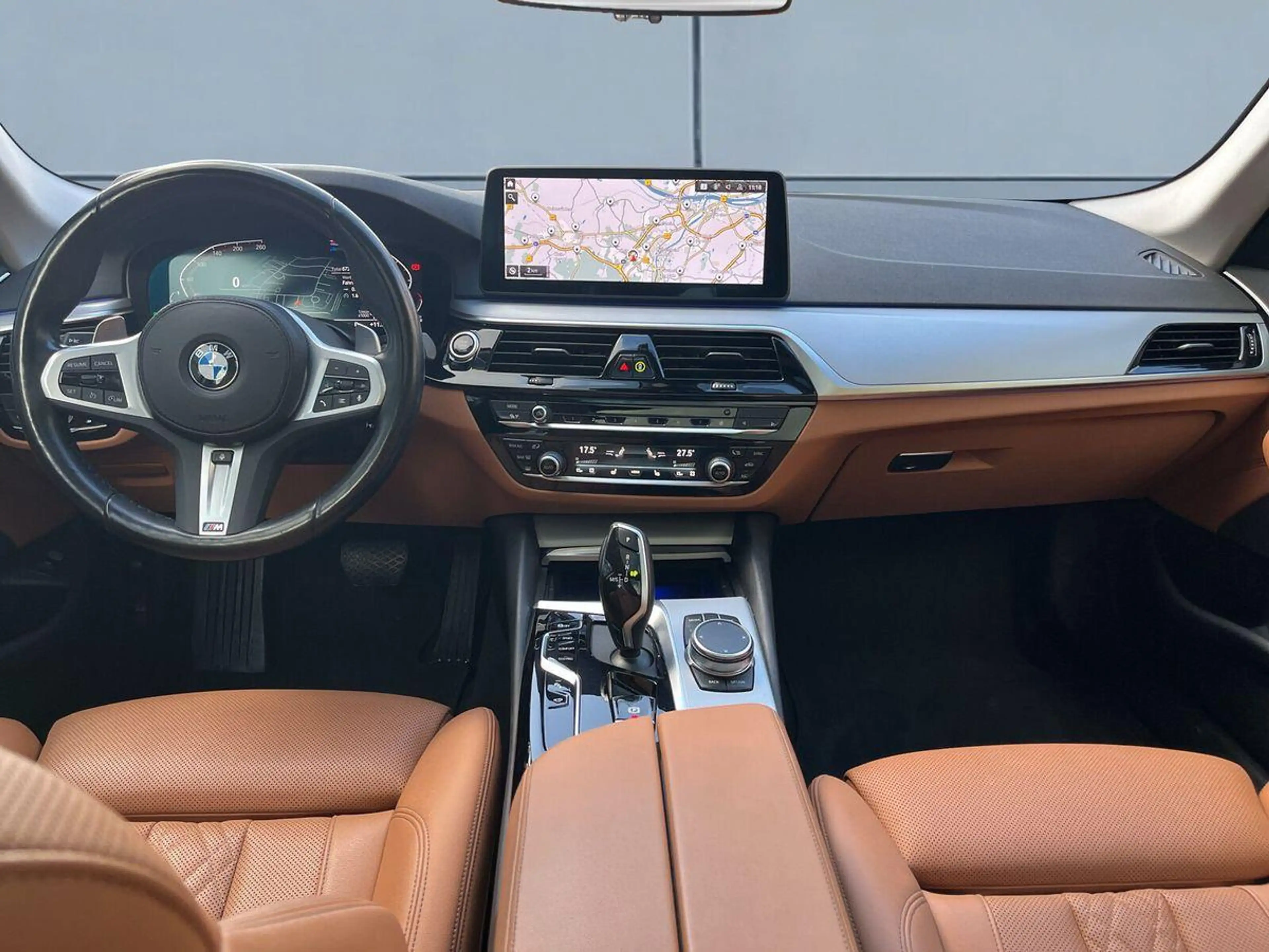 BMW 520 dA Live Cockpit Professional+Leder+Pano+Lenk/SHZ+R — photo 10